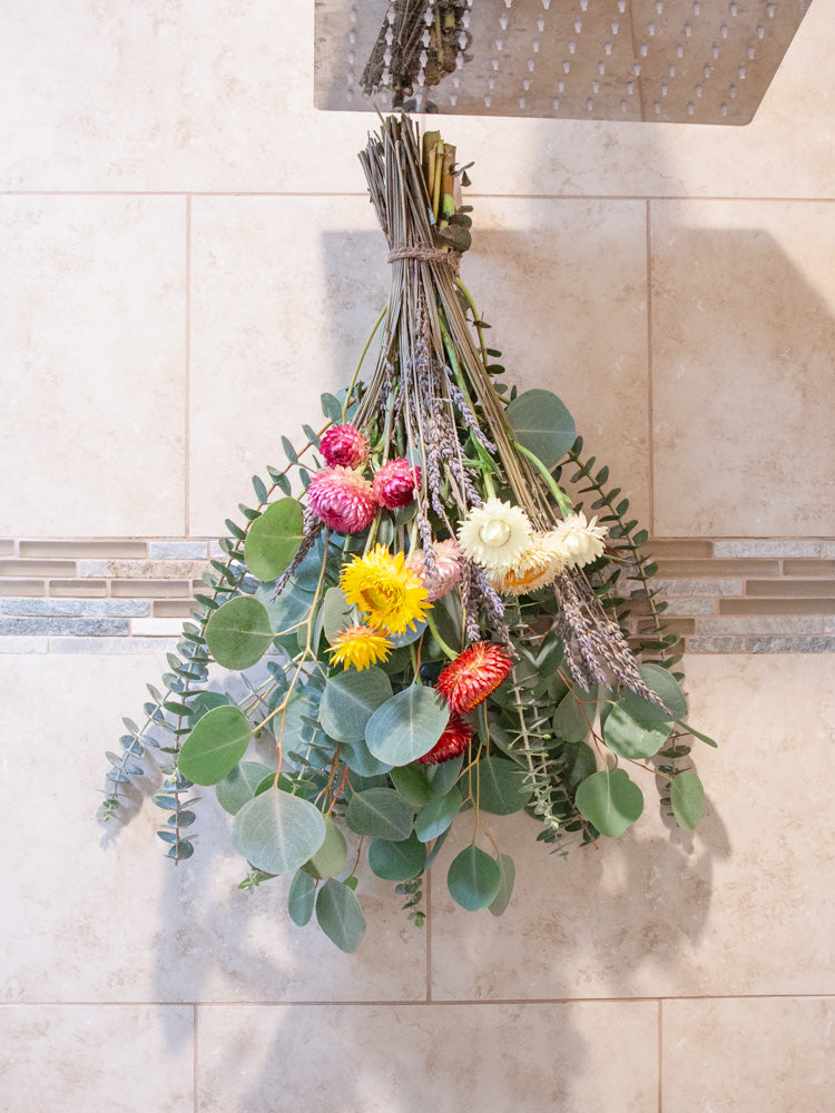 Deluxe Eucalyptus Lavender Straw Flower Shower Bundle *Limited*