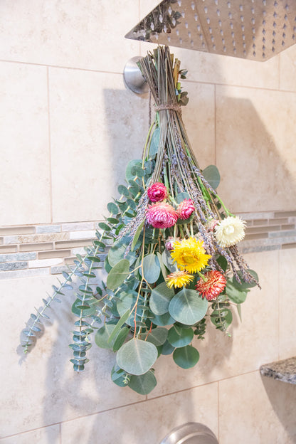 Deluxe Eucalyptus Lavender Straw Flower Shower Bundle *Limited*